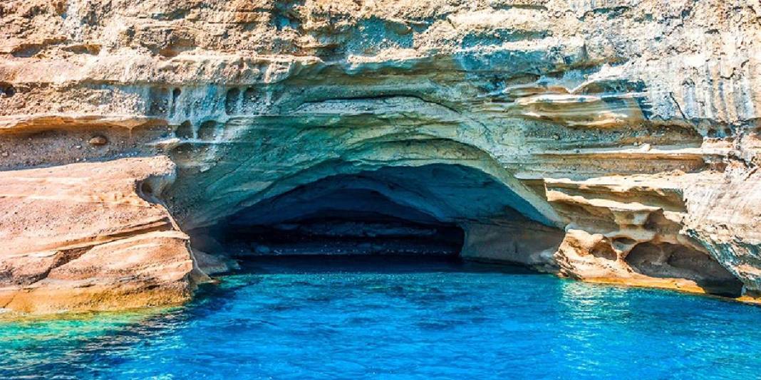 Orman ve sahil burada bütünleşiyor! Yaz bitti diye düşünenleri ters köşe eden adres: Burada tatil hala mümkün 5